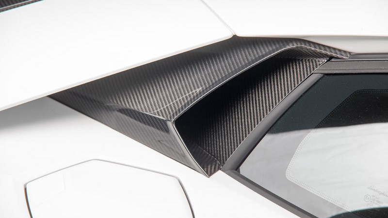 Photo of Novitec Air-intake Side Windows for the Lamborghini Aventador S - Image 2